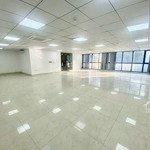 cho thuê văn phòng diện tích 120m2 tại duy tân, giá thỏa thuận.