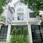 chính chủ bán gấp căn biệt thự an khang 225m2, ngay hồ thiên văn học, kđt dương nội. lh 0836 281111