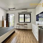 siêu phẩm trống lại - studio balcony - full nội thất - free tất cả chỉ tính điện - ngã tư hàng xanh