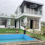 cần chuyển nhượng căn biệt thự villa hơn 700m2 có 200m2 thổ cư . tại lương sơn hòa bình