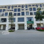 chính chủ gửi bán lk khu anh dự án hinode royal park. diện tích 100m2 giá 16,5 tỷ. lh: 0966761190