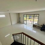 cần sang nhượng căn shophouse mặt tiền phạm thế hiển, giá 5tỷ7/151m2 sổ đỏ sẵn, sở hữu lâu dài