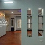 bán nhà mp hào nam, nội thất lung linh, 50m2, 33 tỷ.