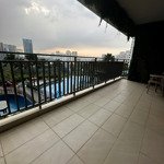 duy nhất căn đặc biệt lầu 7 nhìn hồ bơi lầu 5 ở the view t7 giá vip ban công chill