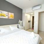 bán 2 phòng ngủ sunrise city view 3,3 tỷ giá rẻ hơn thị trường, hướng bắc view quận 1