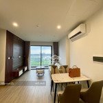 căn tòa p2 dtsd 68m2 góc đb-tb full nội thất, vào ở ngay, view toàn cảnh công viên, giá 3.8 tỷ