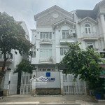 villa mặt tiền kế trần não, góc lương đình của. dt(9,6x18m). hầm 4 tầng, thang máy. chỉ 51 tỷ