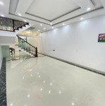 cho thuê căn liền kề cực đẹp tại hoàng huy mall