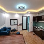 cần tiền kinh doanh bán gấp nhà đ. cách mạng tháng tám, p.11, q.3, 60m2 giá 2tỷ800tr lh: 0766372521