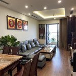 chuyển về nhà mới nên bán nhanh căn imperia garden 2 ngủ, nhà đẹp mới tinh, giá công khai 6 tỷ