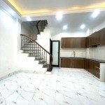 bán nhà riêng phố tương mai, 6 tầng x 28m2, 3pn + 4wc, lô góc siêu thoáng, chỉ hơn 5 tỷ