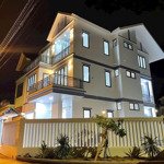 cho thuê villa mới gần biển, đường rộng 16m khu vĩnh hoà