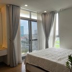 cần cho thuê ngắn hạn dài hạn căn hộ 03pn tại cc star hill-pmh-q7