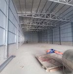 cho thuê 900m2 nhà xưởng, ngoài khu công nghiệp quế võ 1