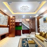 nhà đẹp ,30m2,ngang 4,2m, hơn 3tỷ , đường âu dương lân quận 8 (nội thất cao cấp ),chủ gấp bán