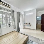 studio cửa sổ, ban công full nội thất ngay cầu sài gòn