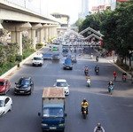 mặt phố , vỉa hè rộng , nhà lô góc thoáng vĩnh viễn , kinh doanh 5 tầng thang máy