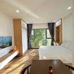 studio cửa sổ view xanh nhìn là thoáng tại bình thạnh đầy đủ nội thất đẹp lung linh