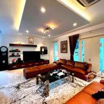 bán gấp bt khu vip tây hồ vườn đào lạc long quân 368m2 5 tầng giá 210 tỷ nội thất ý kiến trúc đẹp