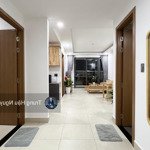 cho thuê căn hộ sophia, căn góc 2 view hồ bơi, 2 phòng ngủ 2 toilet, tầng 9, 75m2, full nội thất