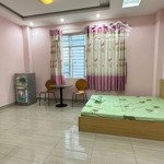 cho thuê phòng kdc đại phúc ngay phạm hùng nối dài. dt: 35m2. nội thất đầy đủ. giá thuê 4,5tr/tháng