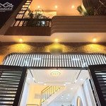 cô thu bán gấp căn nhà nguyễn tiểu la,phường 8,quận 10.giá 1tỷ760triệu/36,75m2.khu vực an ninh