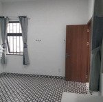 dãy trọ 2mt kiệt oto sát cđ thương mại - cách biển 500m - 140m2 ngang 5m2 - dthu 204tr/năm - 4,xtỷ