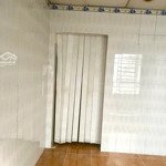 nhà nguyên căn, 40m2, điện nước giá nhà nước, hẻm 300 nguyễn văn linh đối diện cầu lý phục man