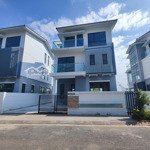 chuyển nhượng biệt thự đơn lập vip bám hồ 205m2 tại belhomes ngay chân chân cầu nguyễn trãi