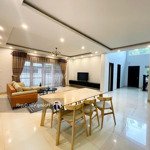 bán biệt thự đã hoàn thiện 223m2 view công viên đường 15,5m giá nhỉnh 17 tỷ. liên hệ 0962202555