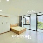 cho thuê phòng ban công lớn, rộng 30m2 ở nguyễn xí gần cầu đỏ, vòng xoay hàng xanh ở bình thạnh