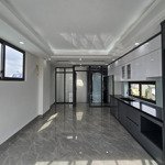 bán nhà phố cổ linh, thạch bàn, nhà 6 tầng, dt 40m2, mt 4m, có thang máy, gara ô tô