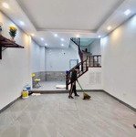 bán nhà phố nguyễn trãi. sát royal. gần chợ. 30m/5 tầng. khu phân lô. ngõ xe ba gác. giá :6,65 tỷ