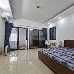 phòng studio 30m2 có bếp và ban công tách riêng ở ngõ 135 trần hòa