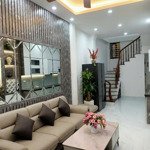 35m2 giá 6.55 tỷ phố cự lộc, sát nguyễn trãi, cạnh royal city,gần ngã tư sở tt thanh xuân, ô tô gần