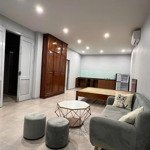 chính chủ cho thuê chung cư mini studio 40m2 full đồ đường nguyễn văn cừ giá 5 triệu:lh 0916393862