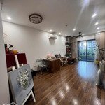 cho thuê căn hộ 2 phòng ngủ tại dự án goldmark city - full nội thất - giá chỉ 12tr5