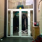 tôi bán căn nhà gần mặt tiền phăn văn hớn, q.12, 2tỷ5/56m2 shr, 0338244681 đức, sang tên trong ngày