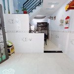 cô chú về quê bán gấp nhà huỳnh văn bánh, p13,phú nhuận 52m2, giá 1tỷ985tr