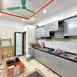 nhà phố nguyễn cao --hai bà trưng -thang máy -45 m2-6 tầng -mặt tiền 4m2