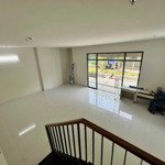 cần sang nhượng căn shophouse mặt tiền phạm thế hiển, giá 5tỷ4/151m2 sổ đỏ sẵn, sở hữu lâu dài