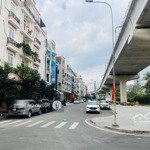 bán nhà mt metro văn thánh - view hồ văn thánh - 80m2 - (4.1x20m) - nhà cũ tiện xây mới hầm + 7 lầu