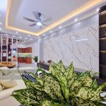 hạ chào gần 1 tỷ - bán nhà phân lô 42m2 ô tô đỗ cửa - lương thế vinh - giá mới 9.6 tỷ