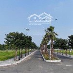 em giang cần bán nhanh lô lk dự án centre ville, dt 100m2, sẵn sổ đỏ giá thỏa thuận lh:0326672763