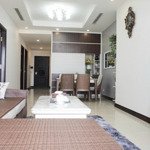 bán căn 3 phòng ngủ 104m2 giá 8,7 tỷ tại royal city; lh: 0985676283