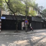 siêu hiếm , cho thuê nhà mặt phố quận ba đình , 800m2 1 sàn thông riêng biệt , mặt tiền 20m