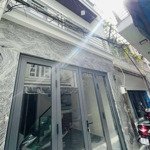 ra nhanh giá tốt - nhà vườn chuối, p. 4, q3, 44m2 2pn, mới xây, alo em ngay 039 3089627