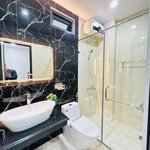 xây mới 5 tầng full nội thất, đủ 3 ngủ,mặt tiền vip. chỉ có 8,3 tỷ ( có thương lượng).