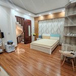 bán nhà quan hoa, gần yên hòa, cầu giấy 32m2, 5t, mt 6m giá nhỉnh 6 tỷ