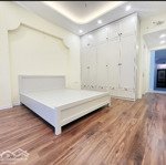 tôi cho thuê nhà nguyễn khang,cầu giấy 70m2 x 5 tầng, mới đẹp, ô tô đỗ cửa hợp vp gia đình 15 triệu